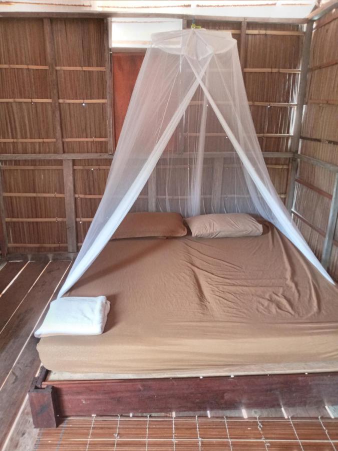 Aburahman Homestay Raja Ampat Besir Bagian luar foto