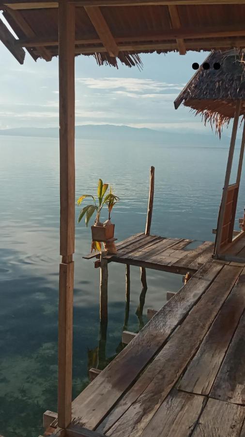 Aburahman Homestay Raja Ampat Besir Bagian luar foto