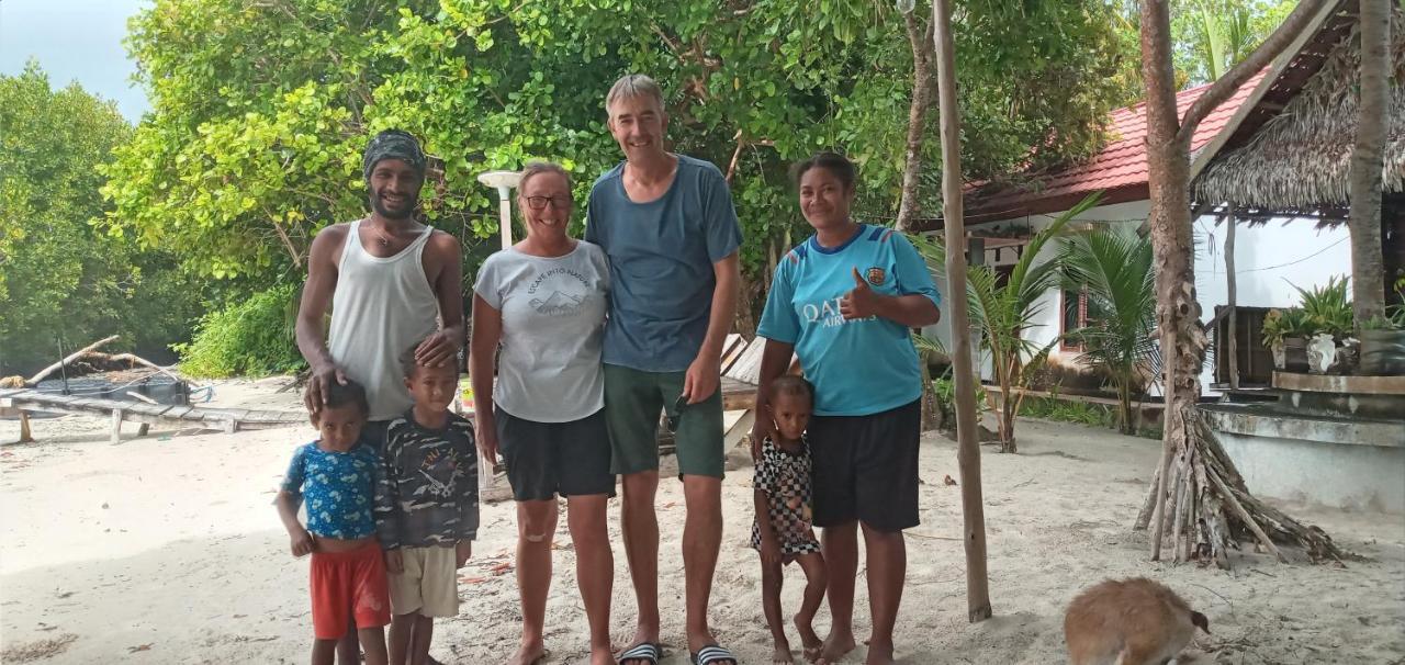 Aburahman Homestay Raja Ampat Besir Bagian luar foto