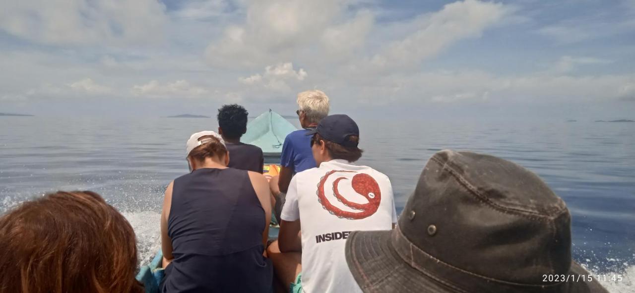 Aburahman Homestay Raja Ampat Besir Bagian luar foto