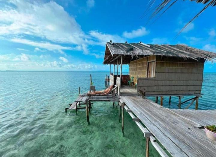 Aburahman Homestay Raja Ampat Besir Bagian luar foto